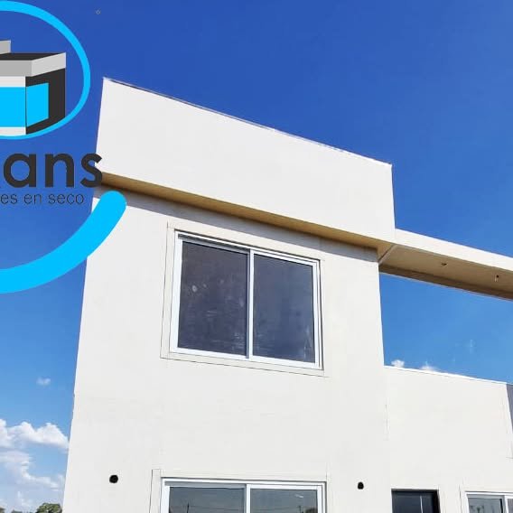Vivienda entregada en Pilar, obra gris